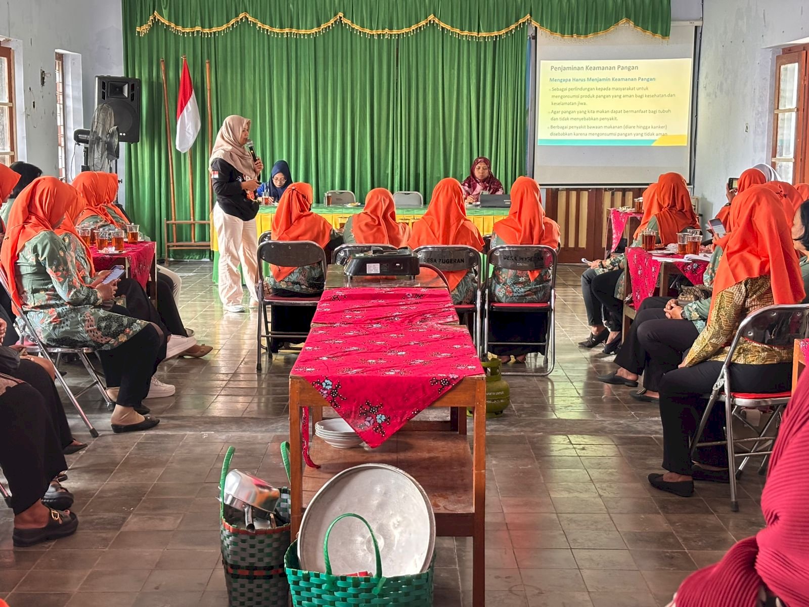 Sosialisasi Kegiatan Pemberian Makanan Tambahan (PMT) Lokal Pada Balita Dan Ibu Hamil Tahun 2025